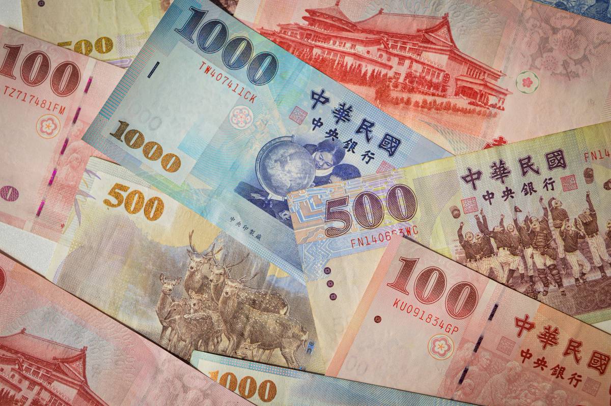 梅花鹿準備退休！500元鈔要改版下一個主角你想選誰？ | LINE TODAY 討論牆| LINE TODAY