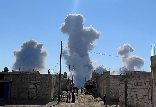 Smoke caused by an Israeli missile attack rises from the city of Palmyra, central Syria, Nov. 20, 2024.(Str/Xinhua)