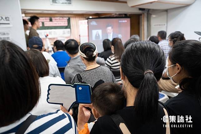 基層團體收看施政報告直播。