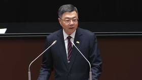 卓榮泰今（12）日就「丹娜絲颱風及七二八豪雨災後復原重建」赴立院進行專案報告。（圖／翻攝自國會頻道）