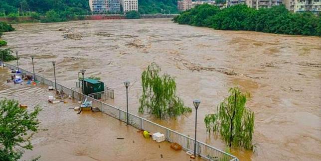 ▲中國近日洪水問題嚴重。（圖／翻攝人民日報推特）