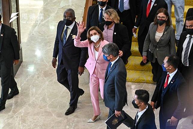 2022年8月2日，美國聯邦眾議院議長裴洛西（Nancy Pelosi）率團訪問馬來西亞（AP）