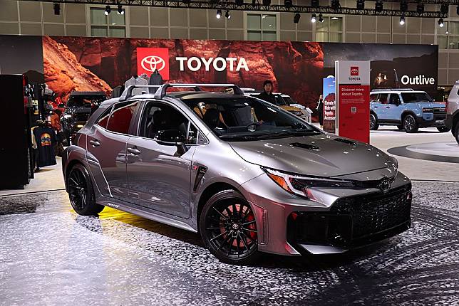 《2024 LA Auto Show現場直擊》台灣到底賣不賣？Toyota GR Corolla實車真熱血