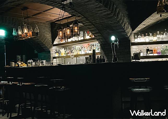 奶油啤酒必喝！台北餐酒館推薦「Potions Magic Bar 魔藥學餐酒館」塔羅占卜、魔術免費體驗/ WalkerLand窩客島整理提供 未經許可不可轉載。