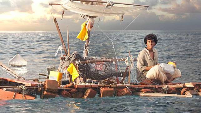 李安電影《少年PI的奇幻漂流》中的海上場景打響台中造浪池的名聲。（福斯提供）