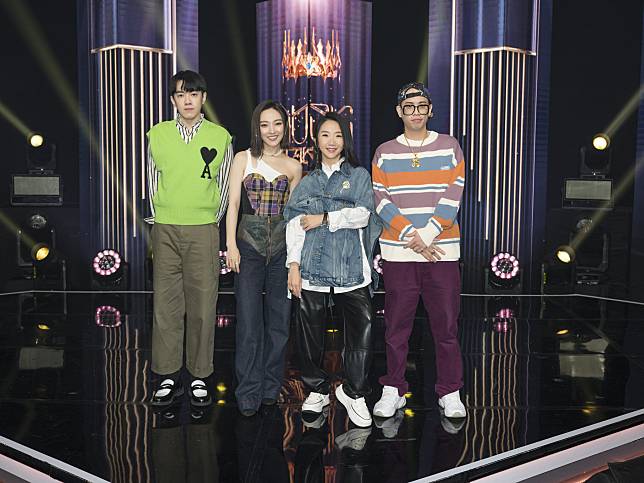 《音樂主理人》第三集邀請到李友廷(左一)、閻奕格(左二)、呂士軒(右一)擔任評審。（圖／《MUSIC MAKER 音樂主理人》提供）