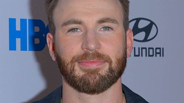 美國隊長克里斯伊凡(Chris Evans)「露鳥後首露臉」 一句話化解尷尬被讚爆（圖／shutterstock）