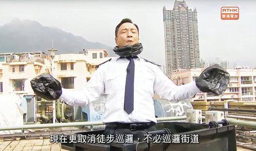 王喜在《頭條新聞》「驚方訊息」環節演出。（影片截圖）