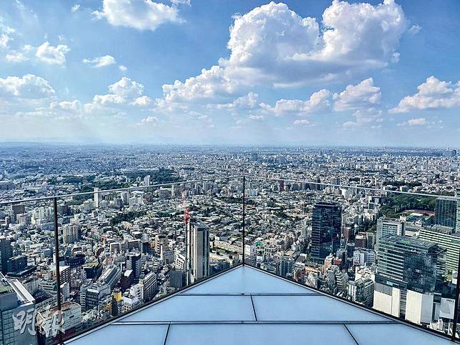 擁抱東京–在約230米高的Shibuya Sky上，可飽覽澀谷，以至東京其他地區的景色。（Joyce攝）