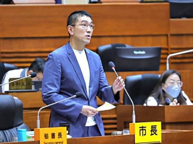 基隆東岸商場爭議，謝國樑遭控涉犯強盜罪，獲基隆地檢署不起訴處分。（圖：謝國樑臉書）