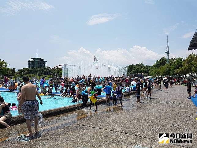 宜蘭童玩節今天一早就湧進大批遊客