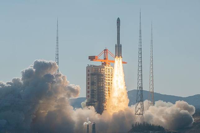 A satellite group is launched aboard a modified Long March-6 carrier rocket from the Taiyuan Satellite Launch Center in north China's Shanxi Province, Jan. 23, 2025. (Photo by Zheng Taotao/Xinhua)