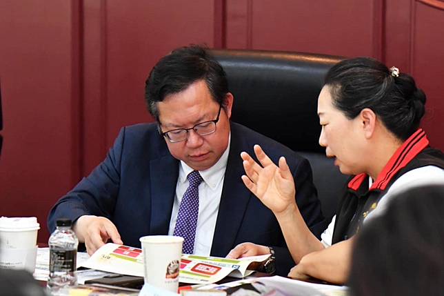 前海基會董事長鄭文燦被收押至今已逾一週，相關案件的討論已不見過去熱絡，但案件調查仍在穩步進行。（圖片來源／臉書＠鄭文燦）