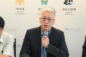 2025年雙十國慶倒數2個月，內政部次長、國慶籌備委員會秘書長吳堂安今天受訪透露，國慶主視覺已經確定，且國慶小物簡單化、質感提升，一樣是由立法院長韓國瑜選定。(內政部提供)