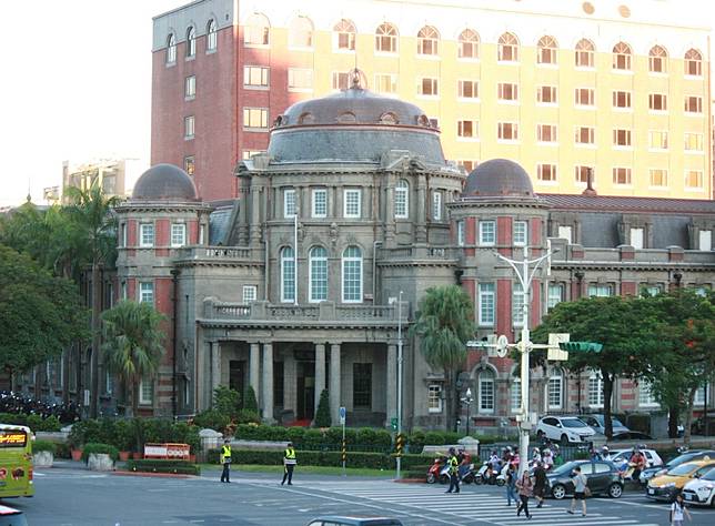 監察院爆出多起濫用公務車事件，監察委員葉宜津、田秋堇也遭爆有濫用公務車情形。（圖：李人岳攝）
