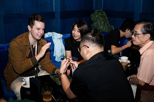 Remy Cools interacting with watch collectors at IAMWATCH in Singapore