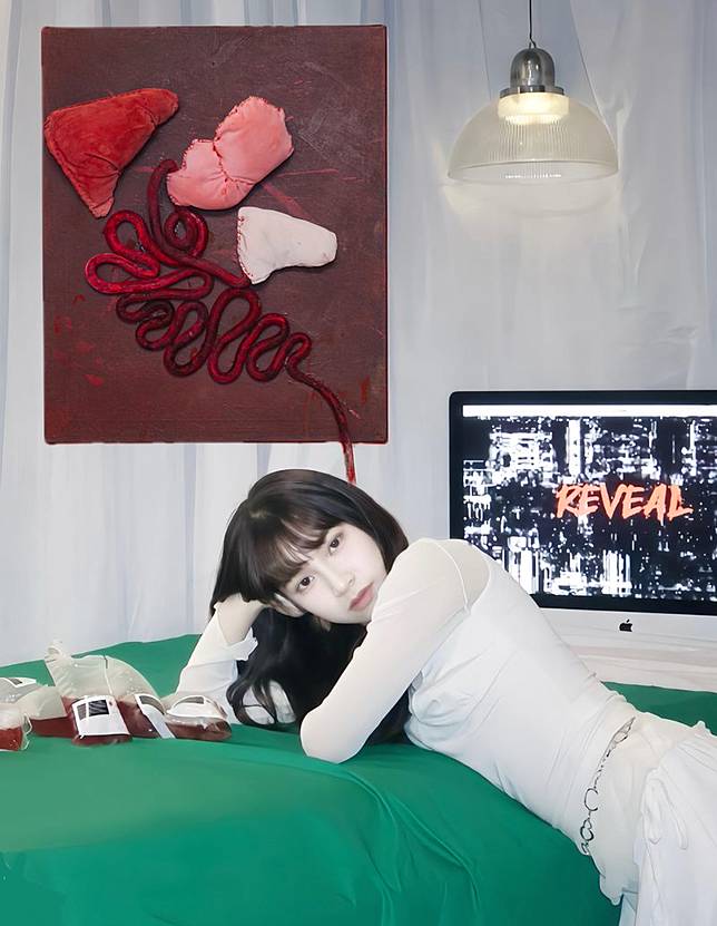 鹿熙YUI推出「(RE)BIRTHDAY 2.0」重生紀念展。水晶銀幕娛樂提供