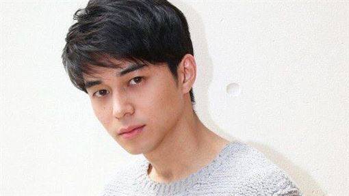 日熊害升溫！男星逆風喊「沒那麼危險」外遇醜聞反被挖挨轟：你睡過？ | 三立新聞網 | LINE TODAY