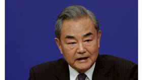 2025.3.7中國外交部長王毅在北京人大會議外舉行記者會。路透社