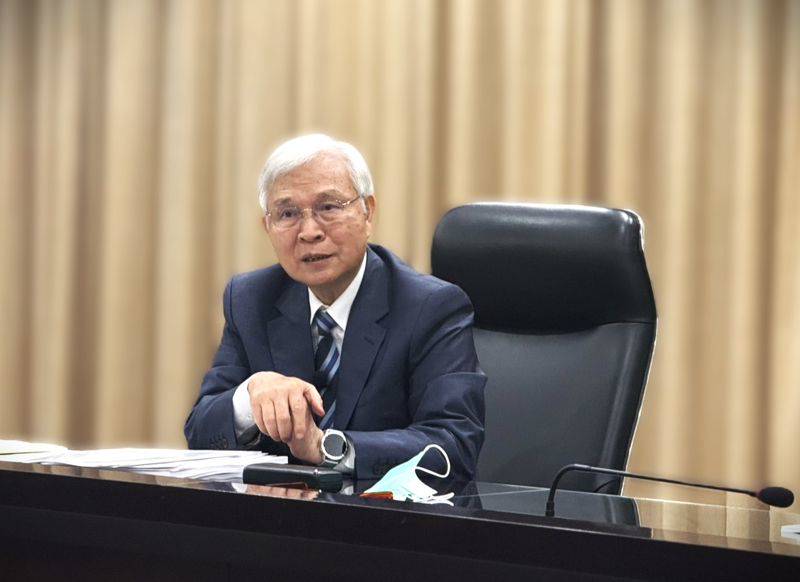 央行利率連九凍！GDP預測衝9.45% 楊金龍：坦言態度偏鷹 …