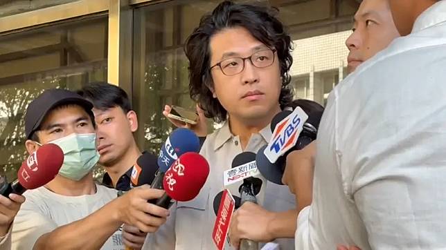 沈伯洋「代父出征」告3粉專造謠　下週再告傅崐萁