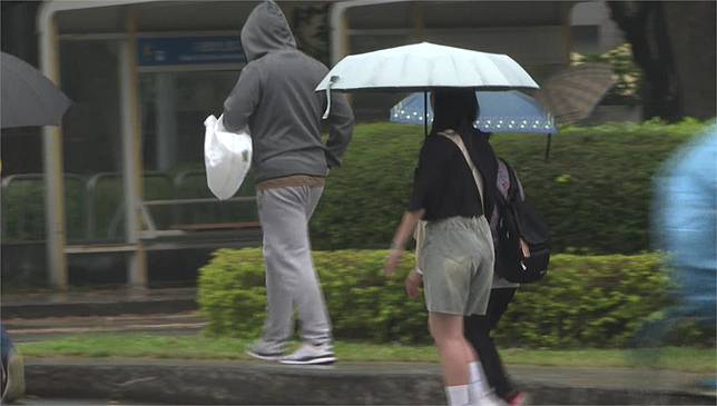 今日台灣多地皆有降雨機率。圖／台視新聞（資料畫面）