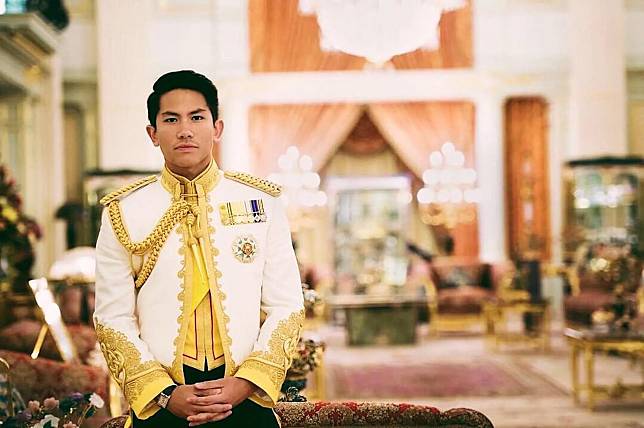馬丁王子是汶萊包奇亞蘇丹（Sultan Hassanal Bolkiah）的第10個孩子，也是第4個兒子，目前是王位第五順位繼承人。