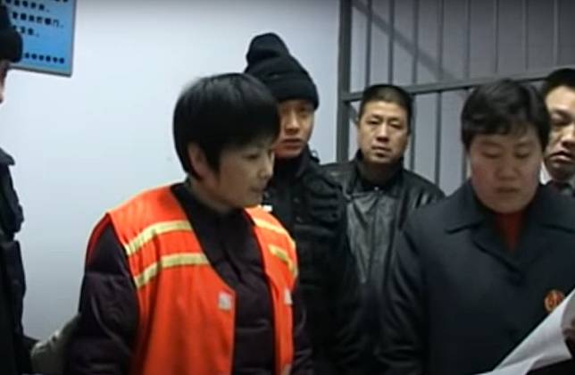 1名中國女死囚臨刑前對著鏡頭說：「想聽實話嗎？中國不是法治國家，是人治國家！」   圖：翻攝舊視頻備份 YouTube