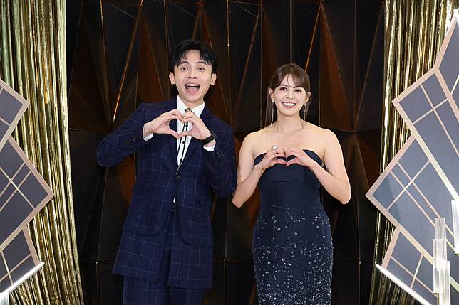 黃豪平（左）曝光結婚進度。（圖／東森娛樂）
