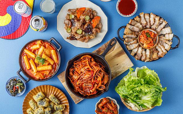 美食韓團登台！五大韓國品牌聚集「吉哆火鍋百匯」！ 韓式烤肉、韓式炸雞、香蕉牛奶霜淇淋，無限吃