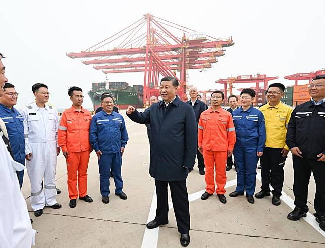 Chinese President Xi Jinping, also general secretary of the Communist Party of China Central Committee and chairman of the Central Military Commission, visits Rizhao Port to learn about the local progress in promoting the smart and green development of the port, expanding the opening up, in Rizhao, east China's Shandong Province, May 22, 2024. Xi inspected the city of Rizhao in east China's Shandong Province on Wednesday afternoon. (Xinhua/Xie Huanchi)