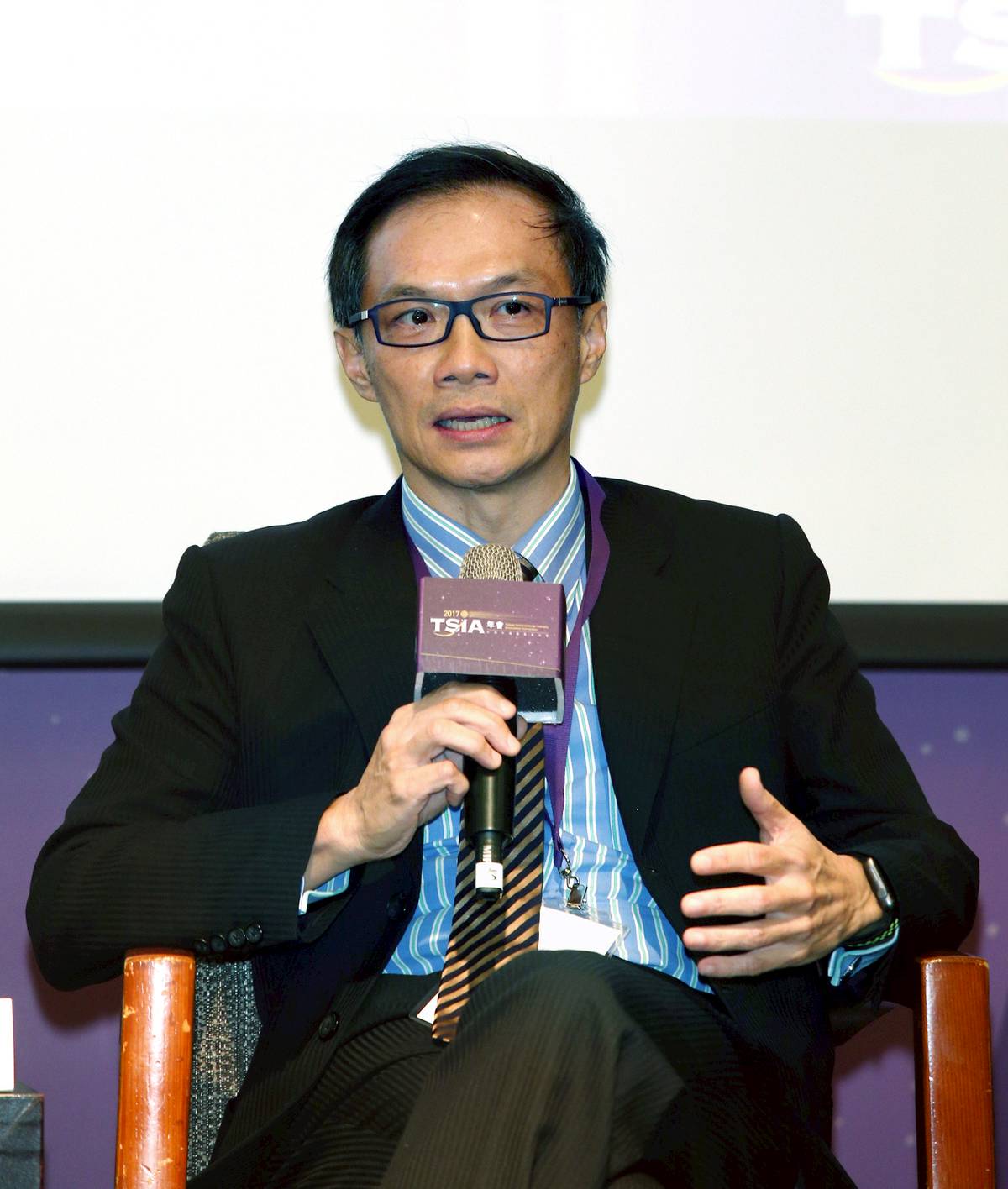 魏哲家連三月加碼台積電陸行之讚「有正面意義」 | 經濟日報| LINE TODAY