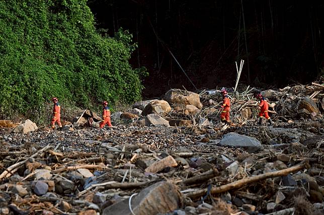 中國重慶永川區遭暴雨襲擊，至今（5/25）已釀9死、11人失聯。路透社