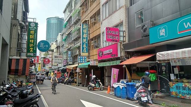 台南今年前三季餐廳銷售額