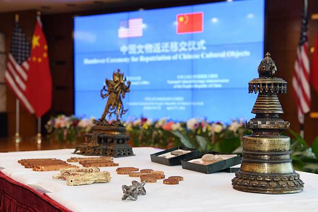 Returned Chinese cultural objects are seen at the Chinese Consulate General in New York, the United States, on April 17, 2024. (Xinhua/Li Rui)