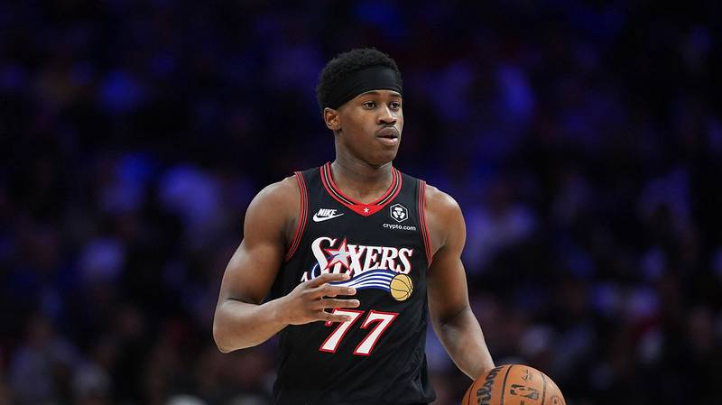 NBA》Edgecombe超越傳奇球星魔術 30分10籃板史上最年輕 | TSNA | LINE TODAY