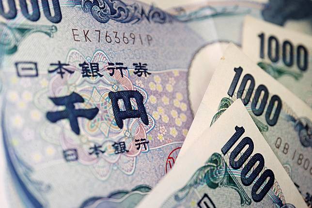 日央行放寬長債息率目標區間  圓匯升每百日圓兌5.84港元