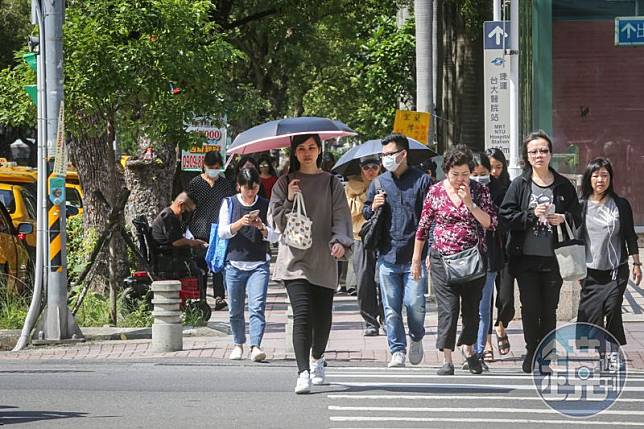 今天白天起東北季風減弱，北部及東半部高溫21至25度，中南部27至28度，外島17至23度。（示意圖，本刊資料照）