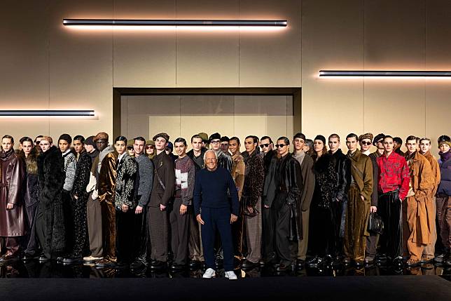 誘惑為今季主題，Emporio Armani FW25 時裝騷5大重點