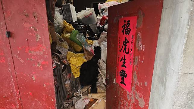 台中市潭子區東寶里垃圾屋。取自林銘泉臉書