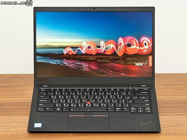 Lenovo ThinkPad X1 Carbon 6th 雋永的小紅點旗艦筆電