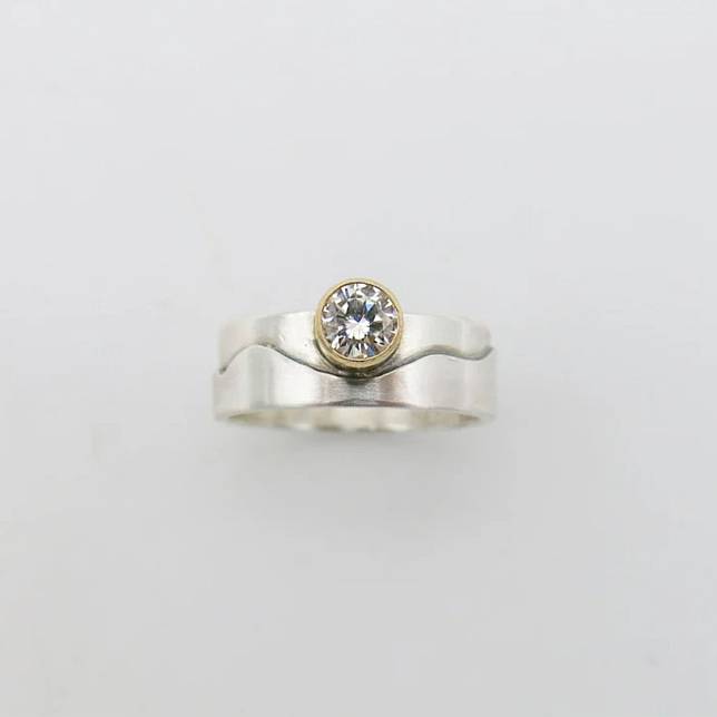 Moissanite Mountain戒指 (獨家訂製)