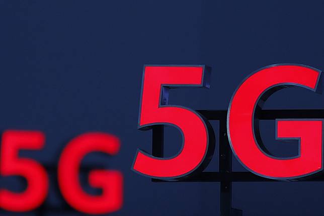 Illuminated 5G logos at a forum hosted by Huawei in Zurich, Switzerland, in October. The US struggle with China to dominate 5G telecoms networks threatens the roll-out of the technology, panellists at a conference in New York said Tuesday. Photo: AFP