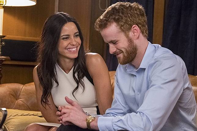 Parisa Fitz-Henley and Murray Fraser in Harry & Meghan: A Royal Romance (2018) (Image: IMDB; Lifetime)