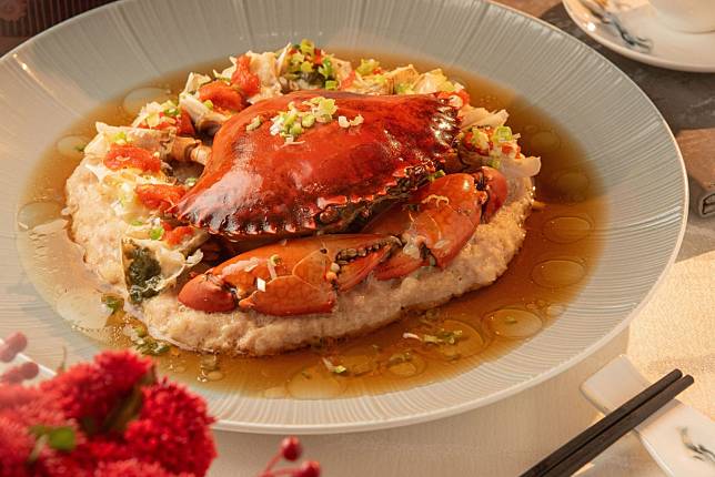 Steamed crab with Iberico pork