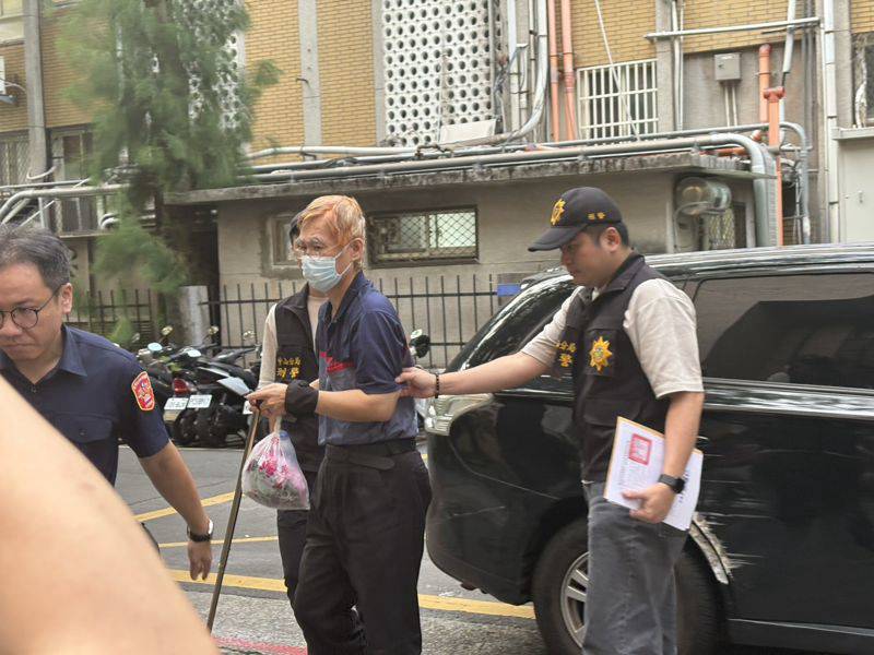 陰莖增大術害死調查官！黑心醫丁斌煌「盜名醫個資」 蹭光環攬客再添一罪 | 鏡報 | LINE TODAY
