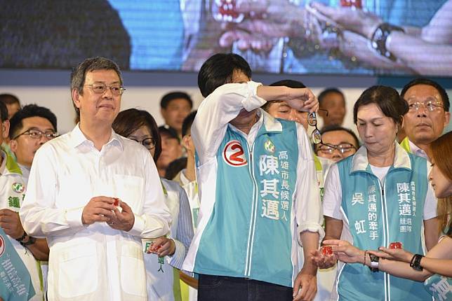 民進黨高雄市長候選人陳其邁呼籲「義勇軍」，不論市民支持誰都要給予尊重。（資料照片／李智為攝）