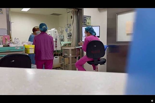 網路流傳一段影片，三軍總醫院某加護病房傳有退役將軍夫人硬闖探視，不遵守防疫規定，還飆罵護理師髒話。(擷取自網路影片「來自南丁天使子民的哭訴」)