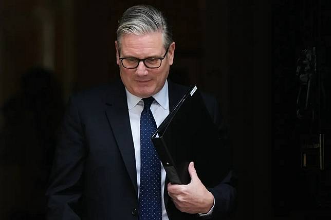 英國首相施凱爾宣布辭職