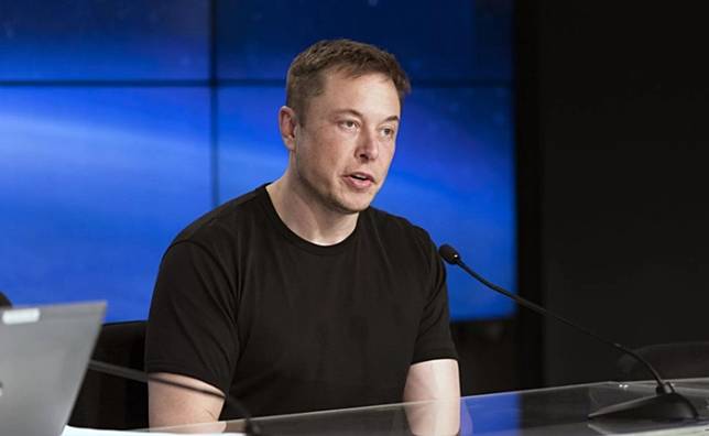 #Muskคนจริง2018! Elon Musk ตัดสินใจลบเฟซบุ๊ก Tesla, SpaceX ทันทีหลังถูกท้าทาย 
